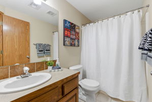  Photo 27
