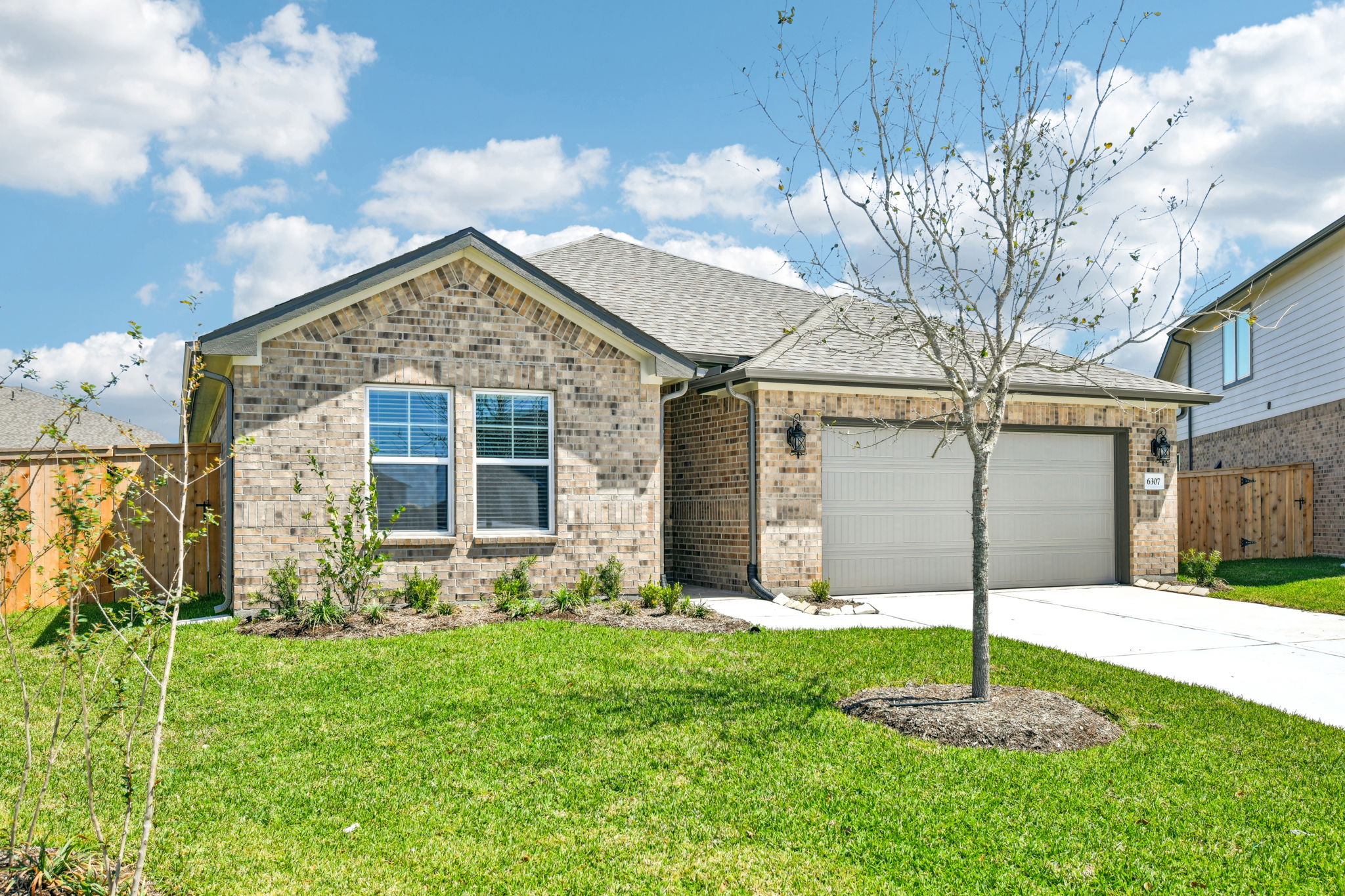 Houston - Wall Street Village - 6307 Brahman Ct, Richmond, TX 77469 - 002