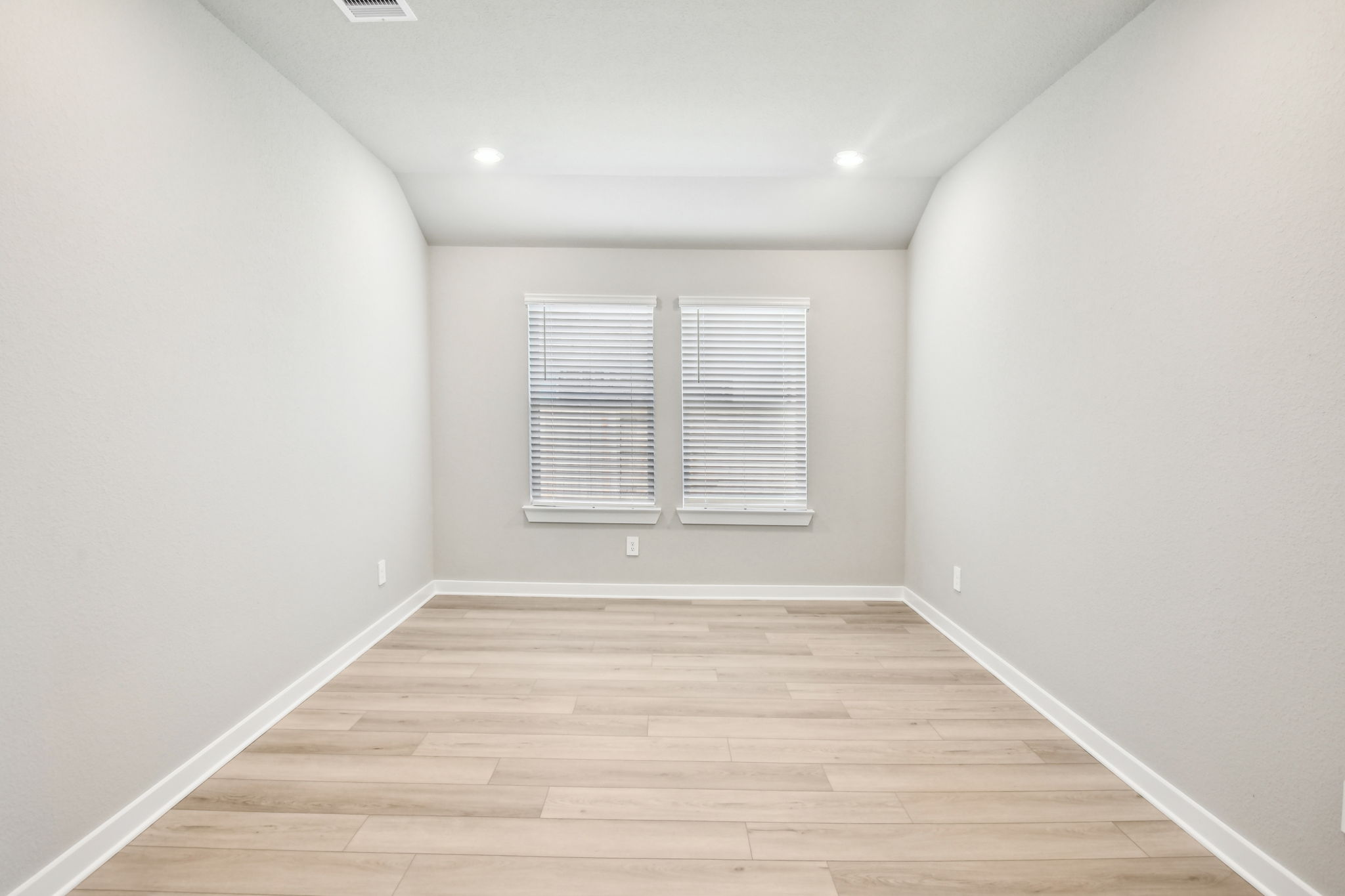 Houston - Wall Street Village - 6307 Brahman Ct, Richmond, TX 77469 - 020