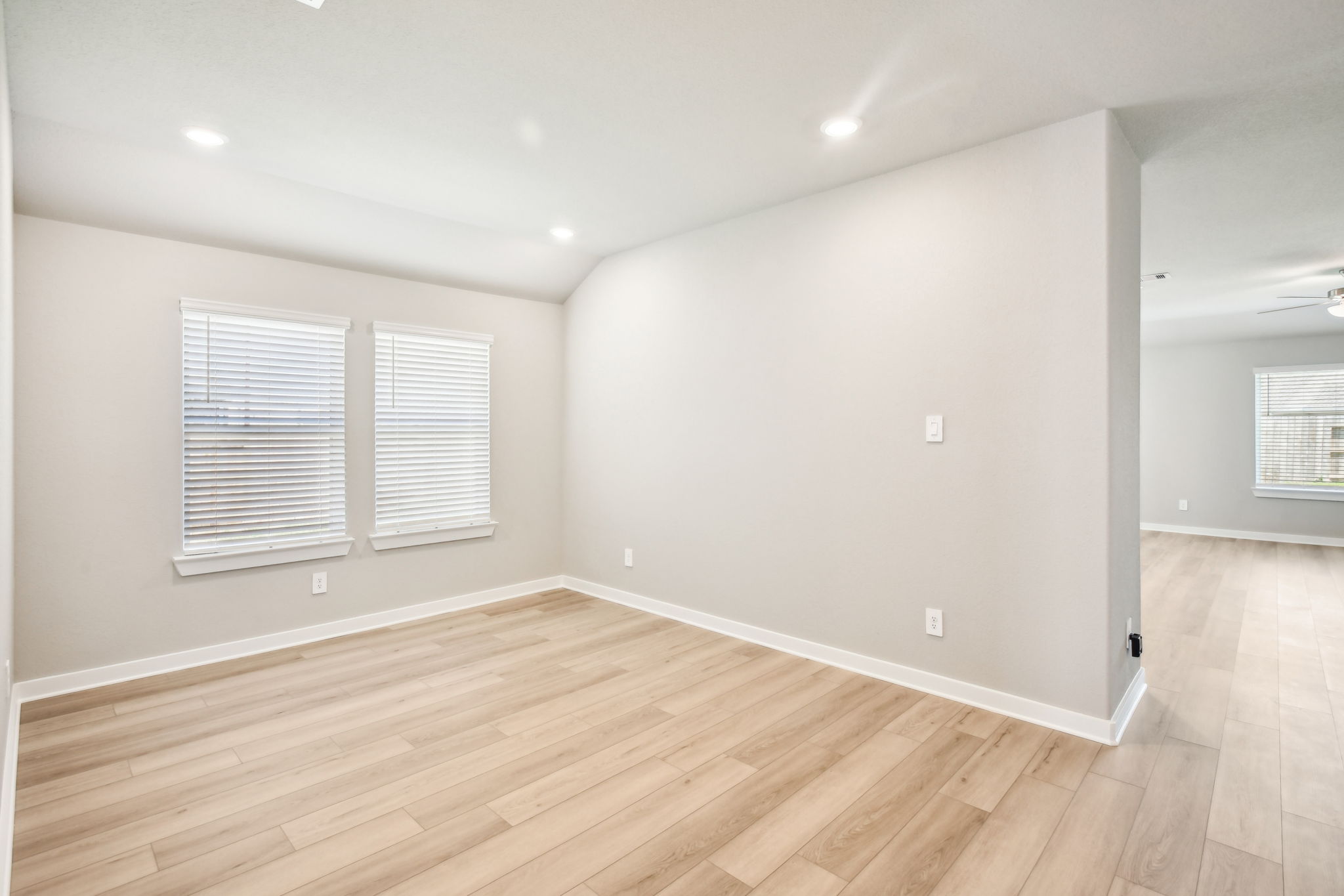 Houston - Wall Street Village - 6307 Brahman Ct, Richmond, TX 77469 - 021