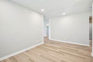 Houston - Wall Street Village - 6307 Brahman Ct, Richmond, TX 77469 - 019