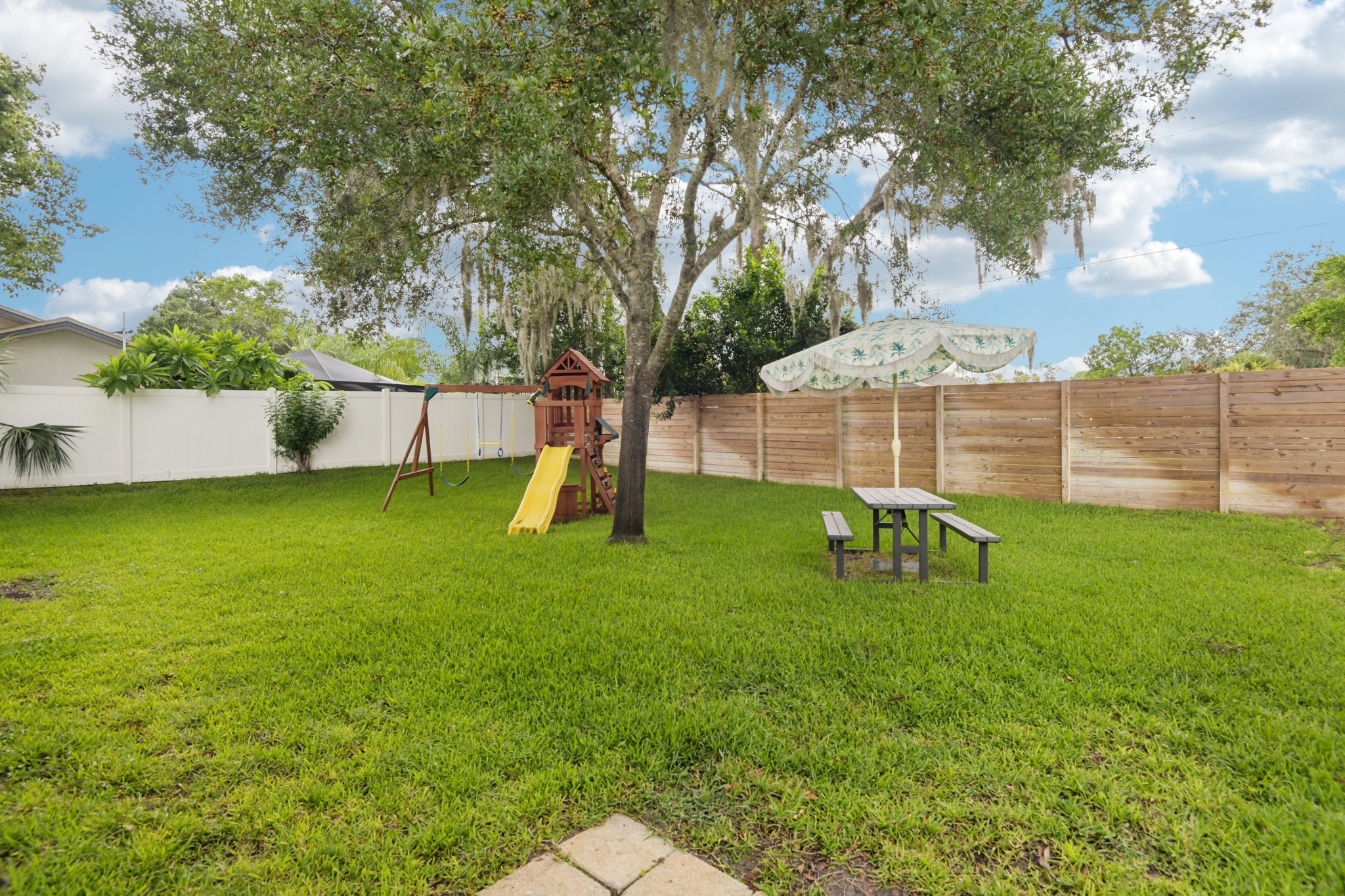 Conniewood Square-S2407-038.jpg