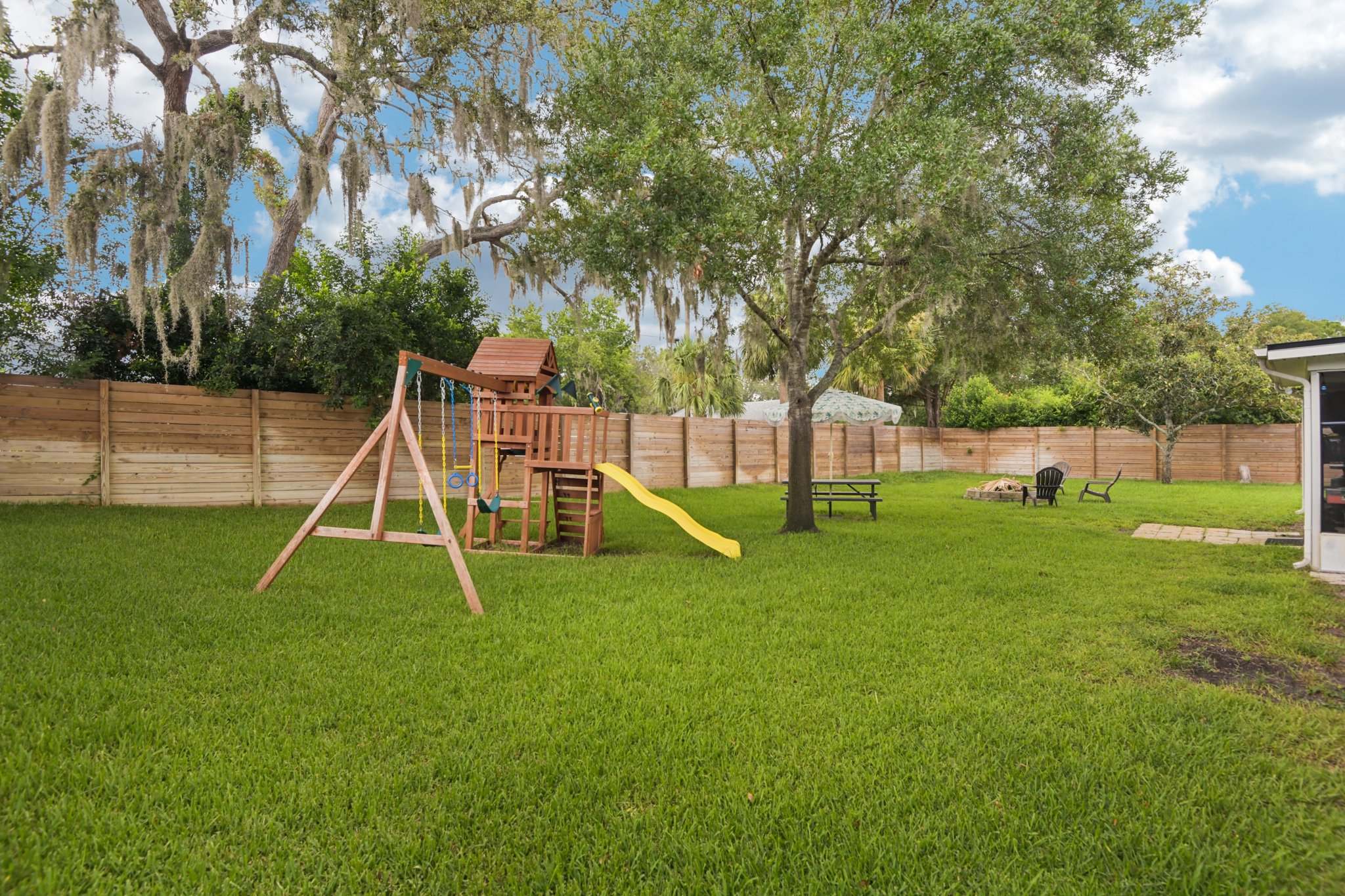 Conniewood Square-S2407-041.jpg