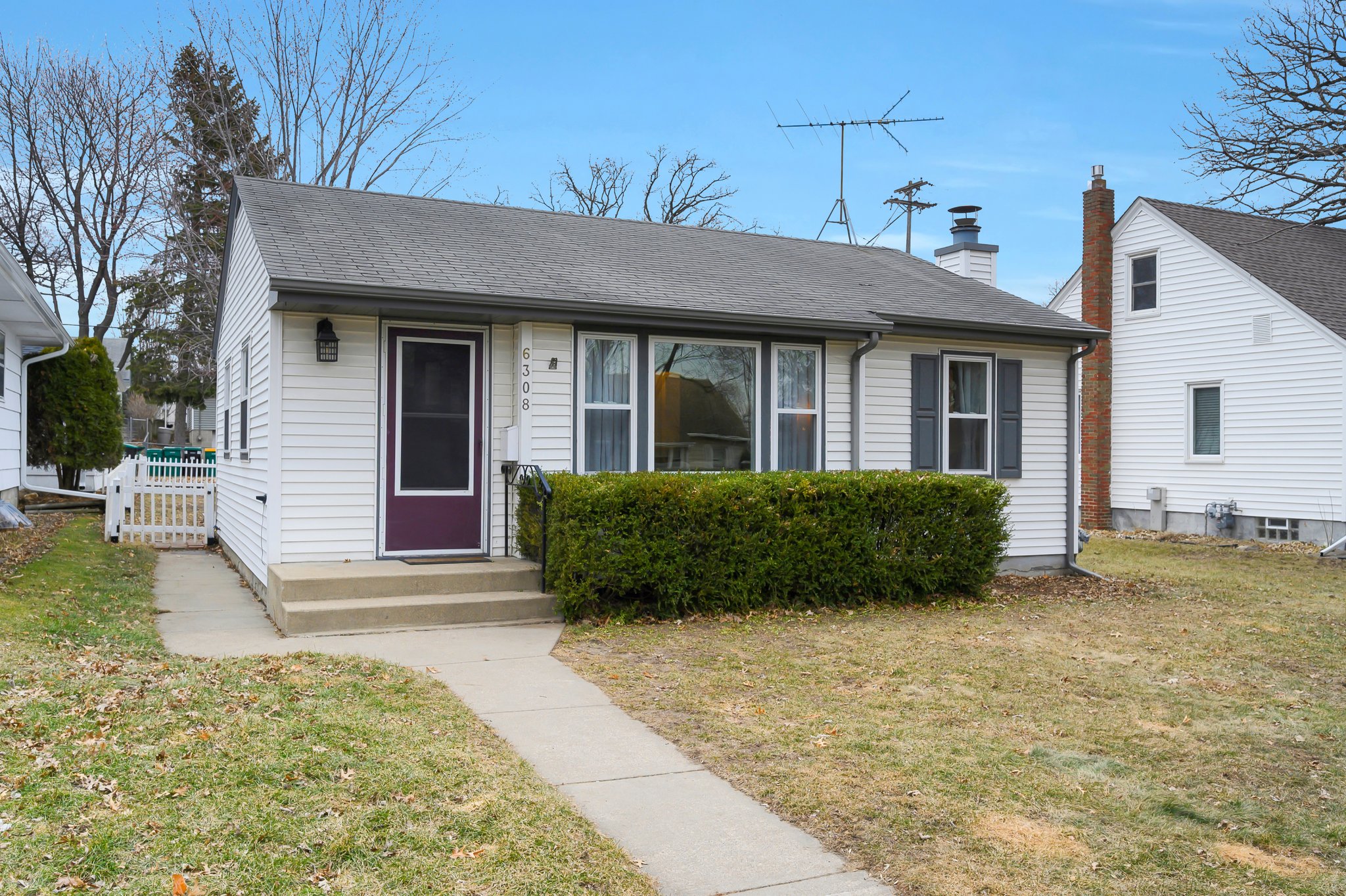 6308 Newton Ave S, Minneapolis, MN 55423, USA Photo 1