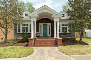  Photo 0