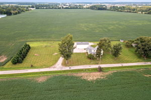  Photo 0