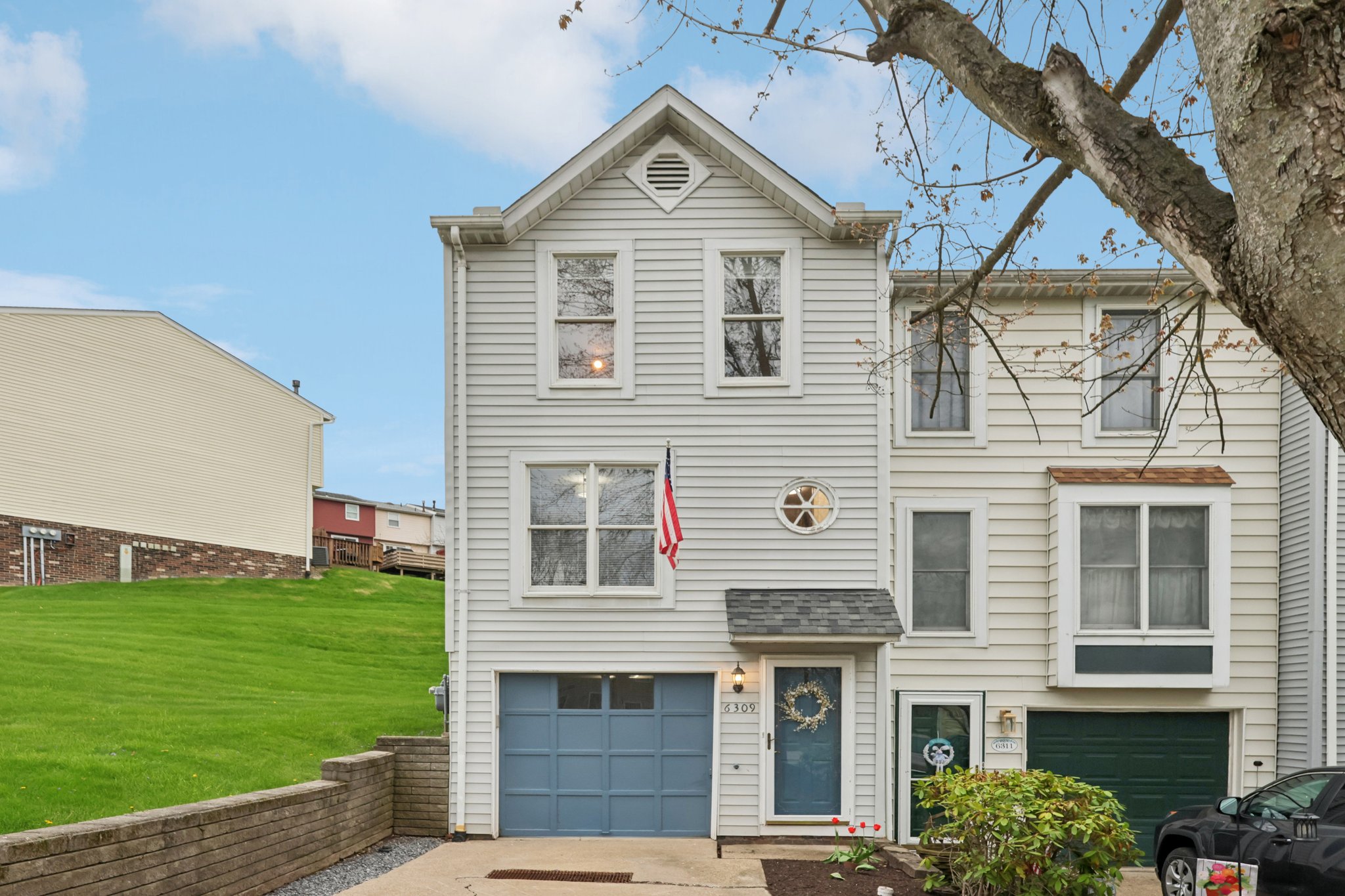 Springhouse Pl-S1404-002.jpg