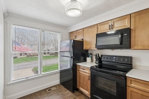 Springhouse Pl-S1404-011.jpg