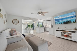 Coral Dr-S0110-011.jpg