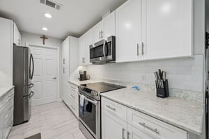 Coral Dr-S0110-019.jpg
