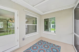 Coral Dr-S0110-037.jpg