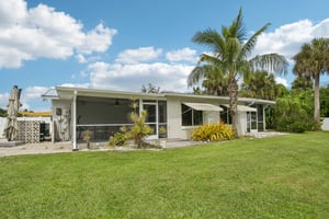 Coral Dr-S0110-045.jpg