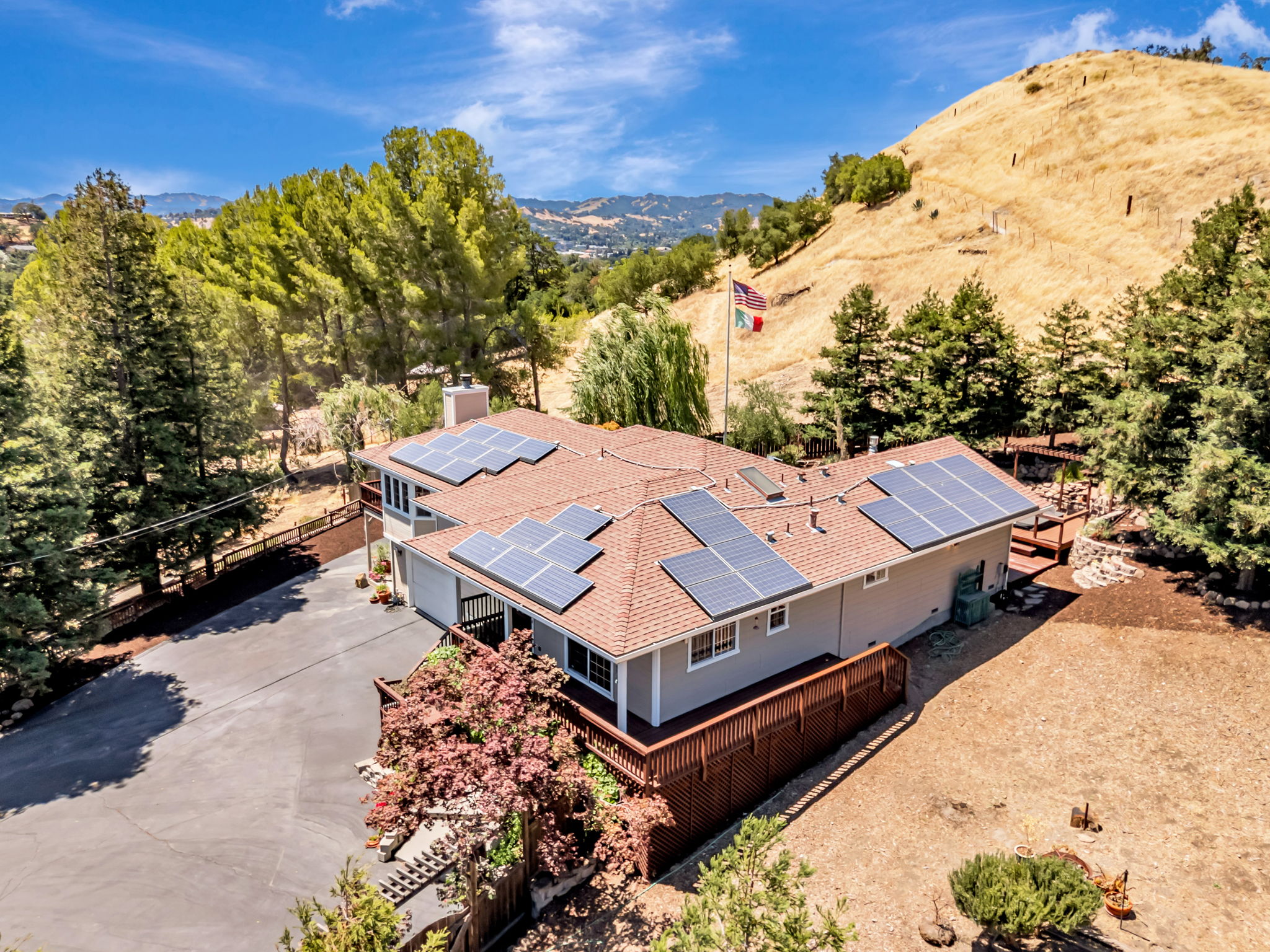 003_AERIALS_631 La Vista Rd
