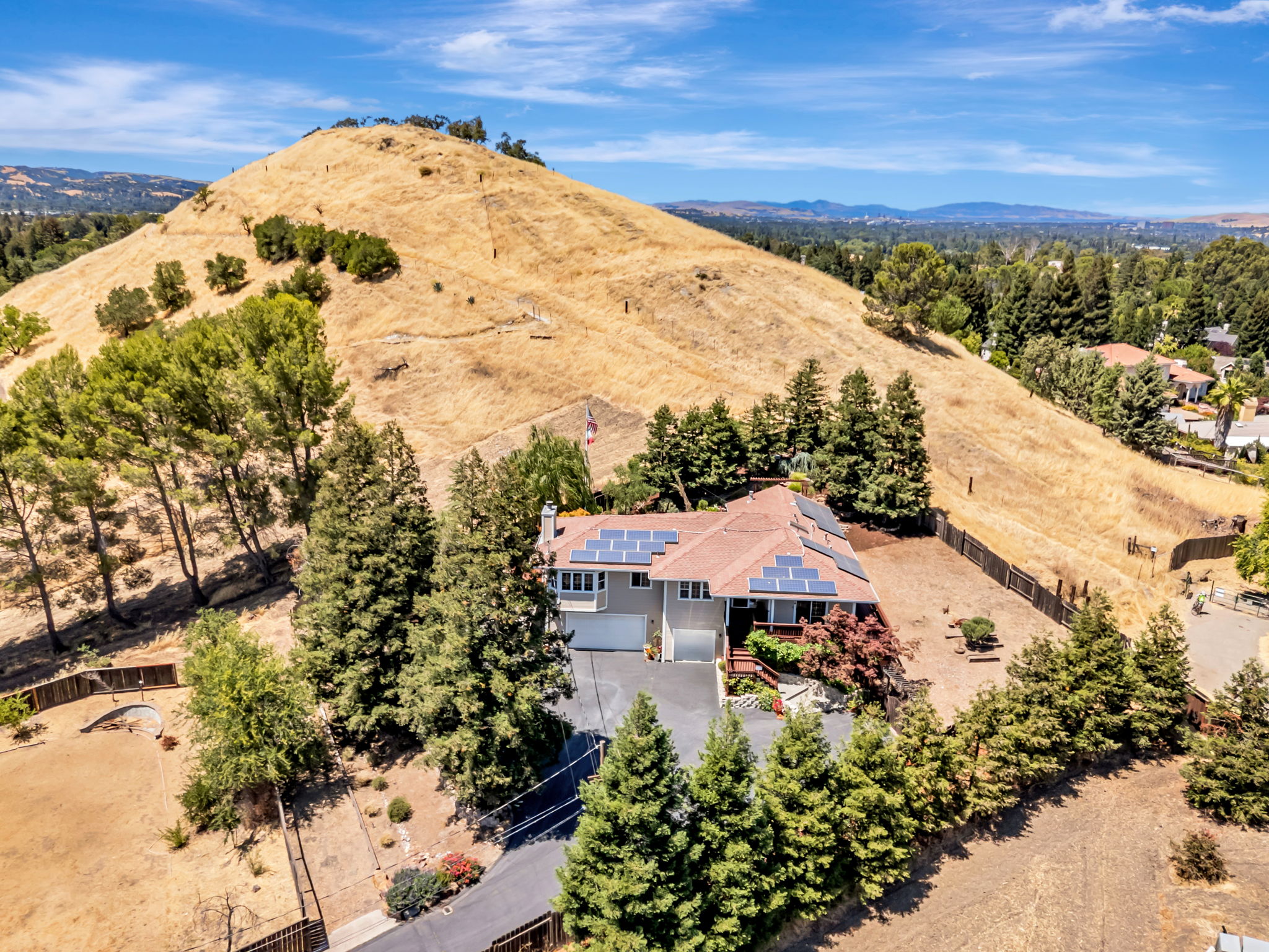 015_AERIALS_631 La Vista Rd