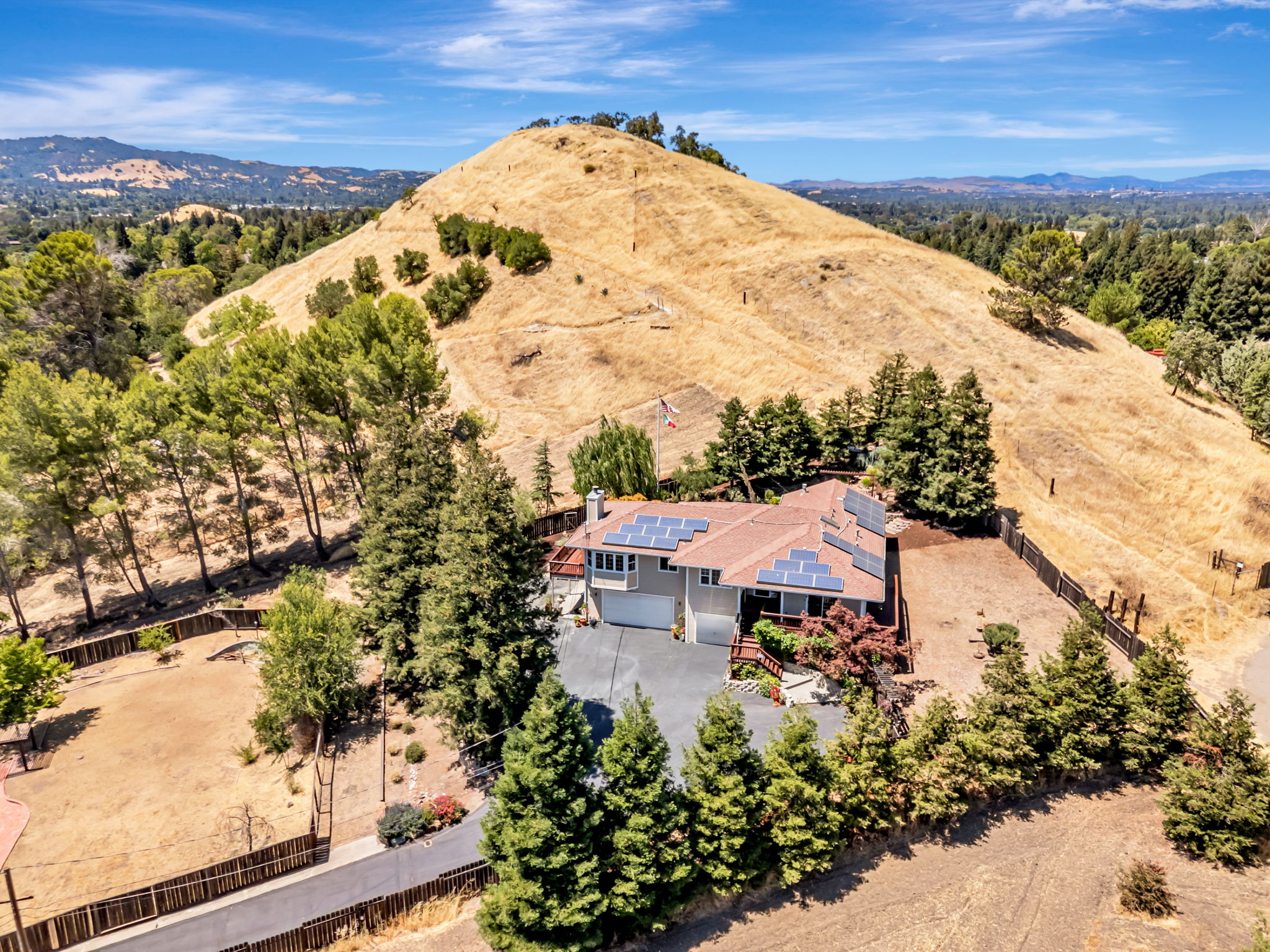 016_AERIALS_631 La Vista Rd