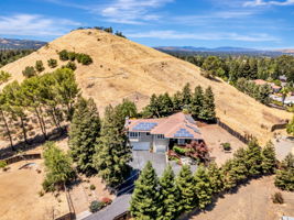 015_AERIALS_631 La Vista Rd