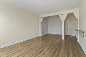  Photo 0