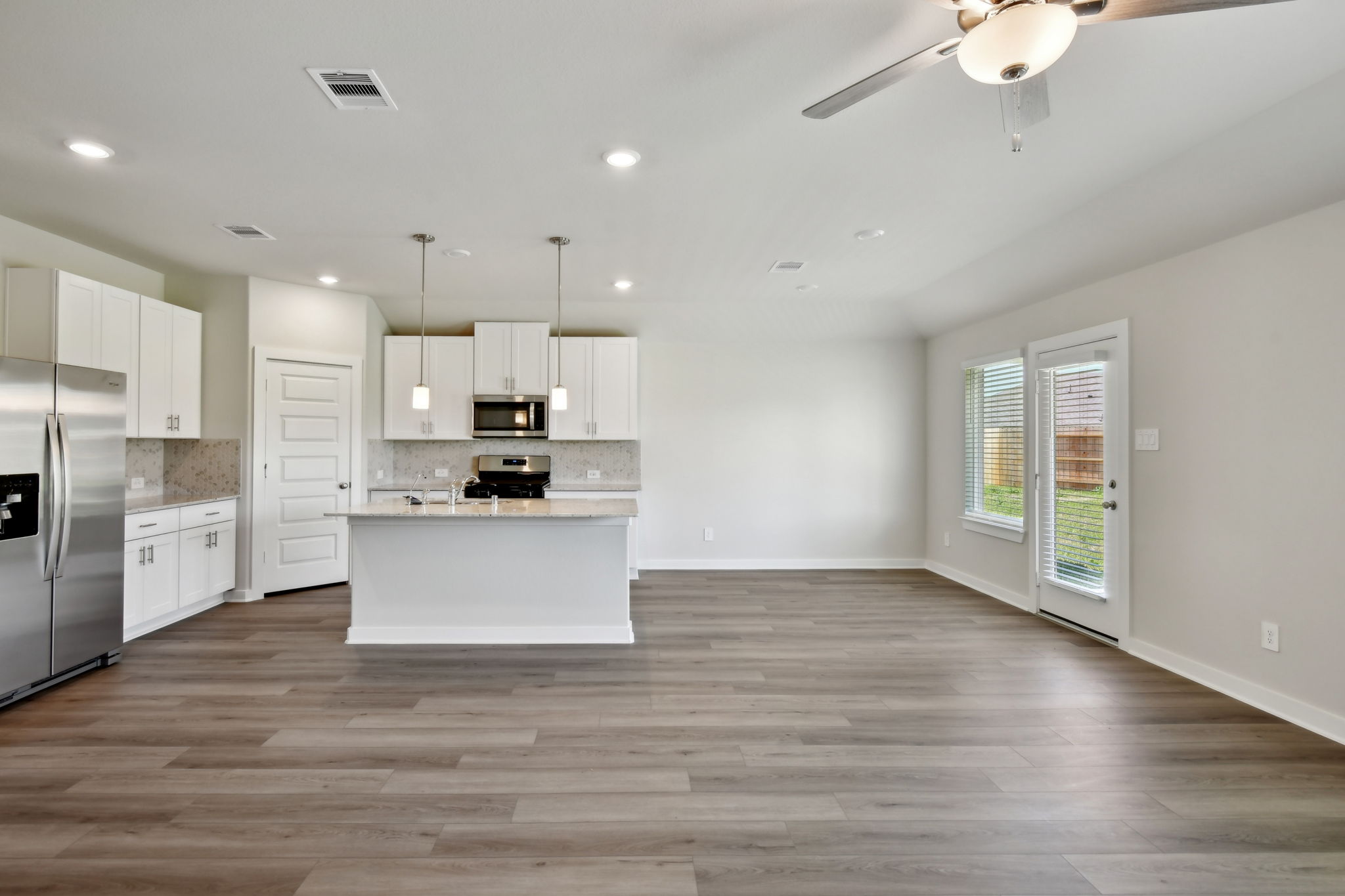 Houston - Wall Street Village - 6310 Brahman Ct, Richmond, TX 77469 - 008