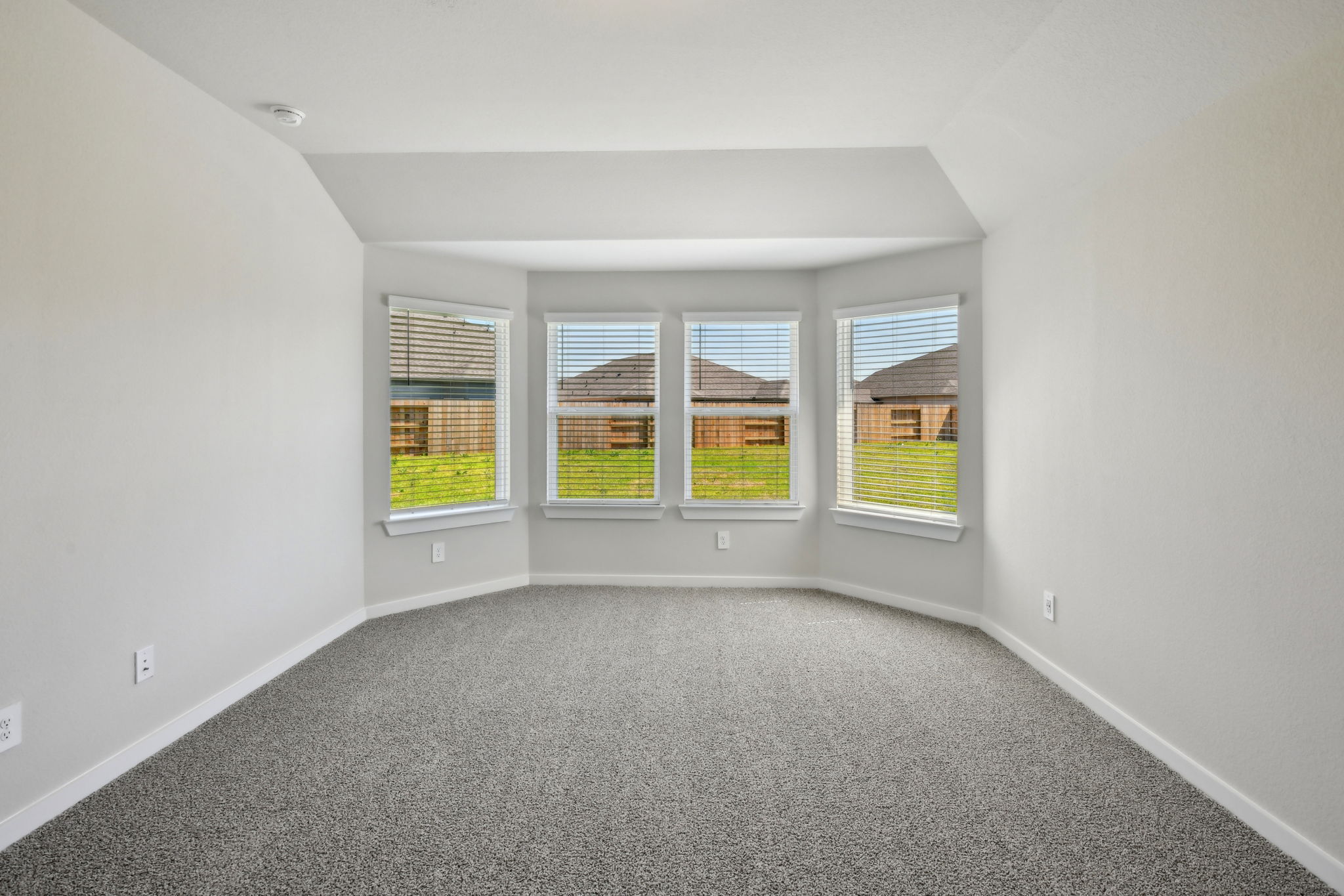 Houston - Wall Street Village - 6310 Brahman Ct, Richmond, TX 77469 - 025