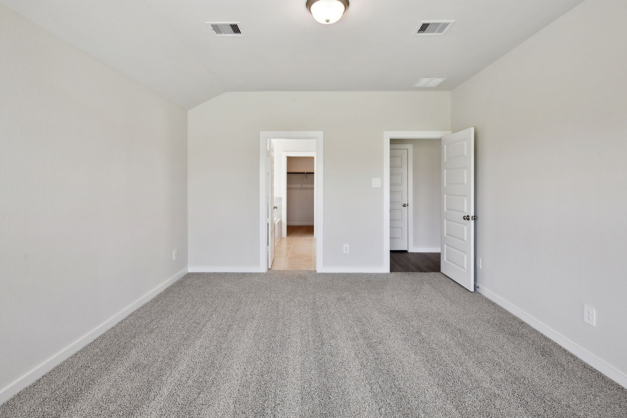 Houston - Wall Street Village - 6310 Brahman Ct, Richmond, TX 77469 - 028