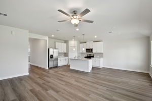 Houston - Wall Street Village - 6310 Brahman Ct, Richmond, TX 77469 - 009