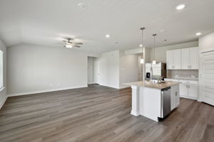 Houston - Wall Street Village - 6310 Brahman Ct, Richmond, TX 77469 - 010