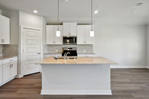 Houston - Wall Street Village - 6310 Brahman Ct, Richmond, TX 77469 - 013