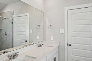 Houston - Wall Street Village - 6310 Brahman Ct, Richmond, TX 77469 - 033