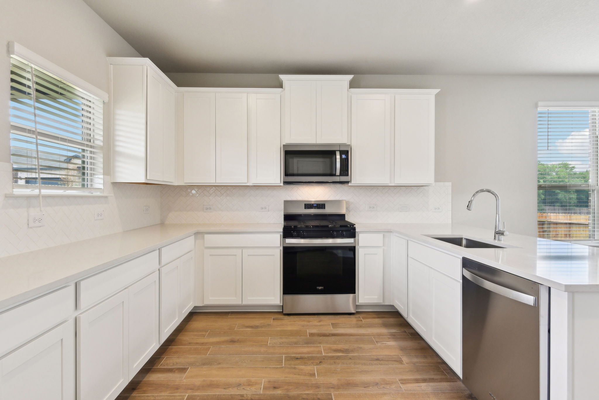 San Antonio- Comanche Ridge- 6310 Comanche Coyote San Antonio TX 78247- 018