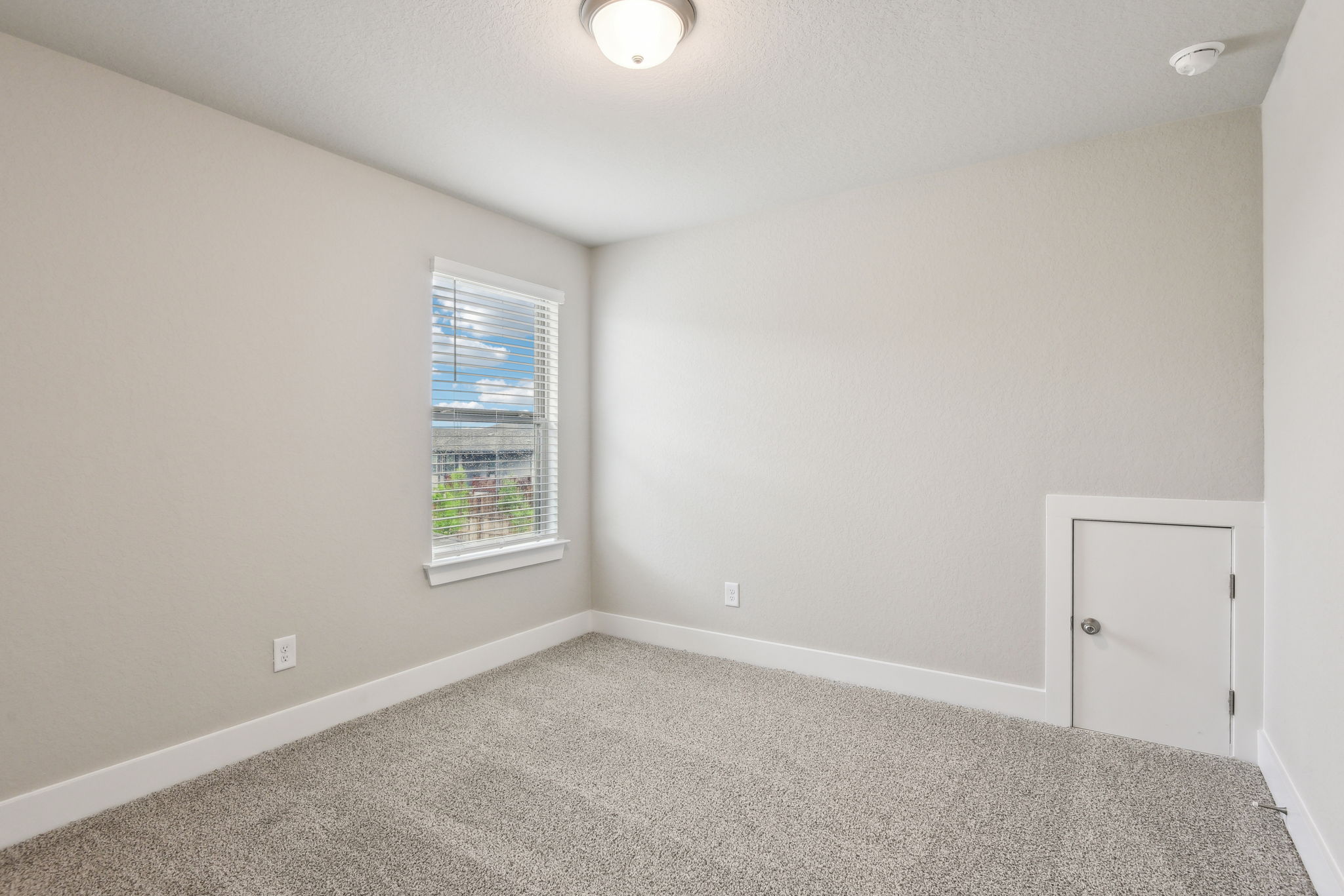 San Antonio- Comanche Ridge- 6310 Comanche Coyote San Antonio TX 78247- 029