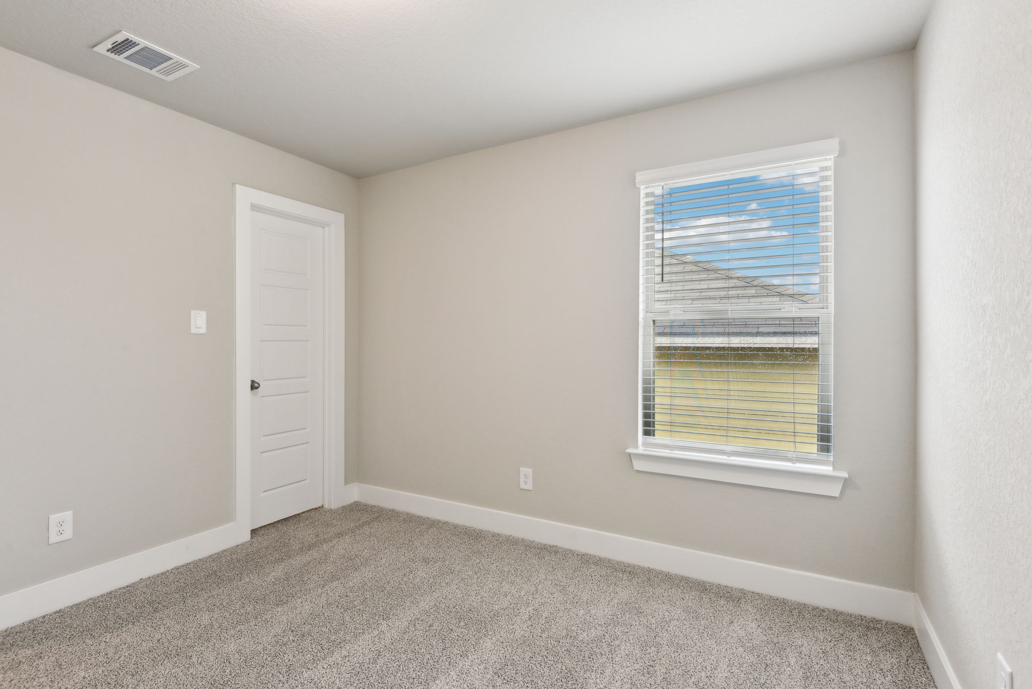 San Antonio- Comanche Ridge- 6310 Comanche Coyote San Antonio TX 78247- 030