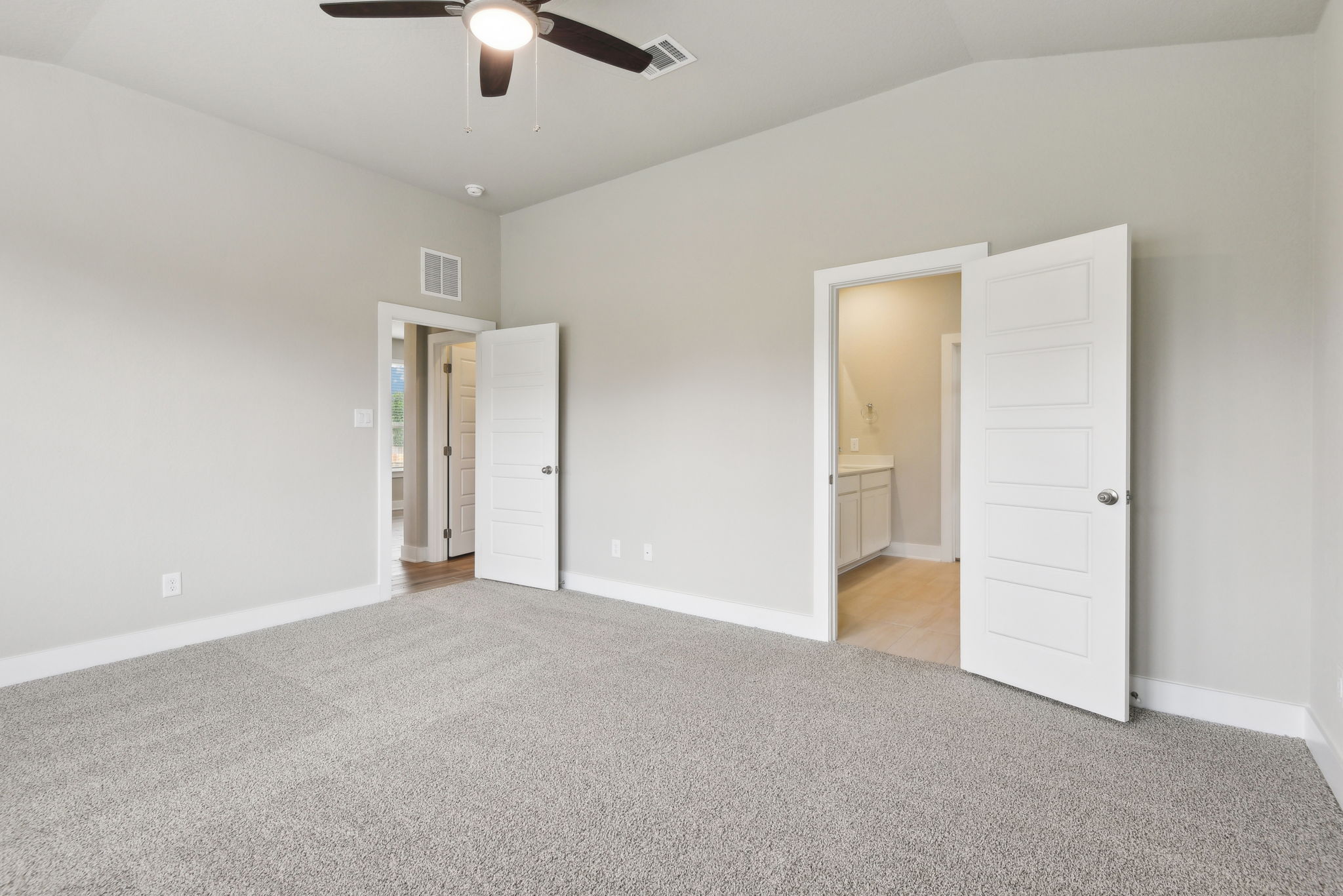 San Antonio- Comanche Ridge- 6310 Comanche Coyote San Antonio TX 78247- 049