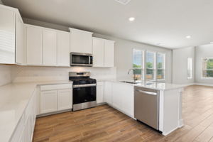 San Antonio- Comanche Ridge- 6310 Comanche Coyote San Antonio TX 78247- 017