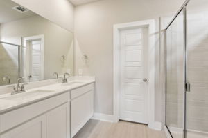San Antonio- Comanche Ridge- 6310 Comanche Coyote San Antonio TX 78247- 026