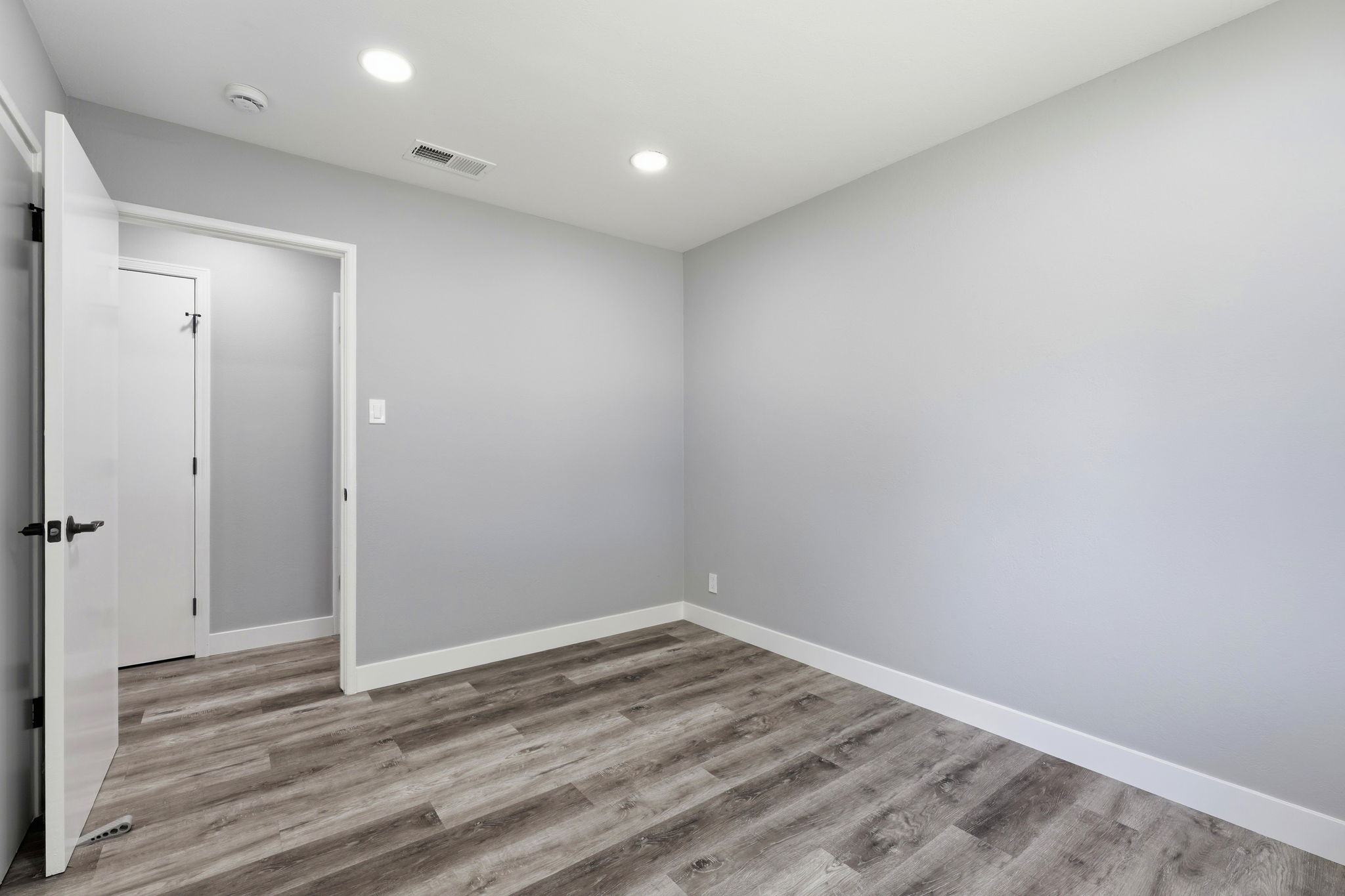 028_F8_6311 Belmont Pl