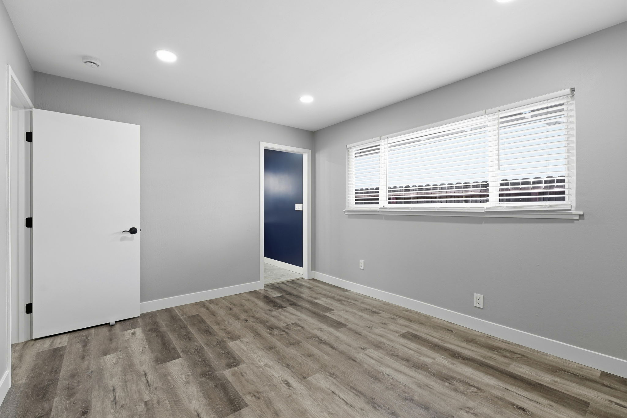 034_F8_6311 Belmont Pl