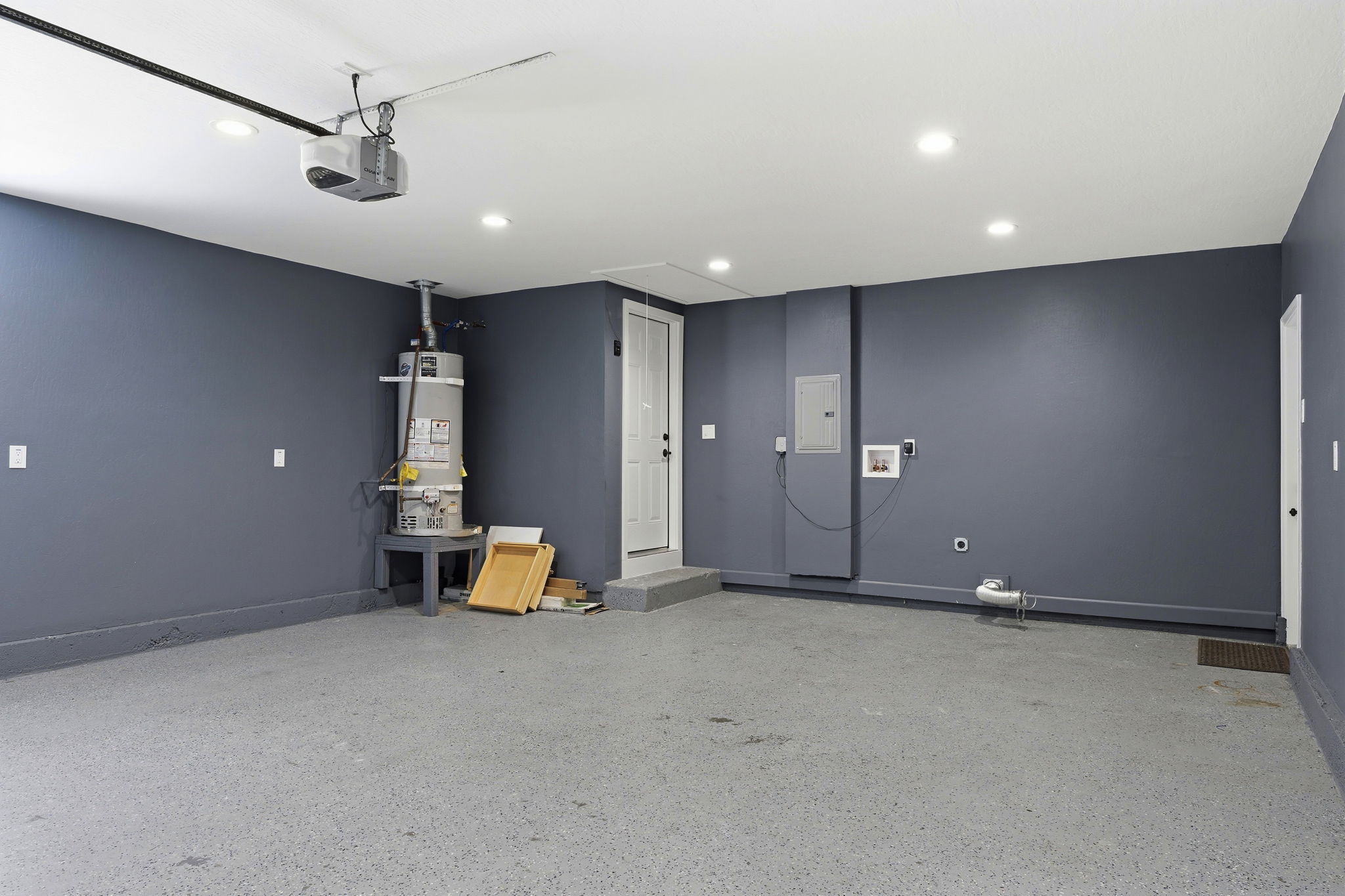 040_F8_6311 Belmont Pl