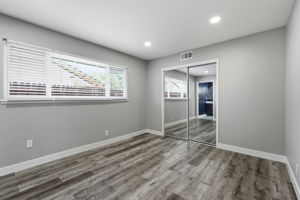 033_F8_6311 Belmont Pl