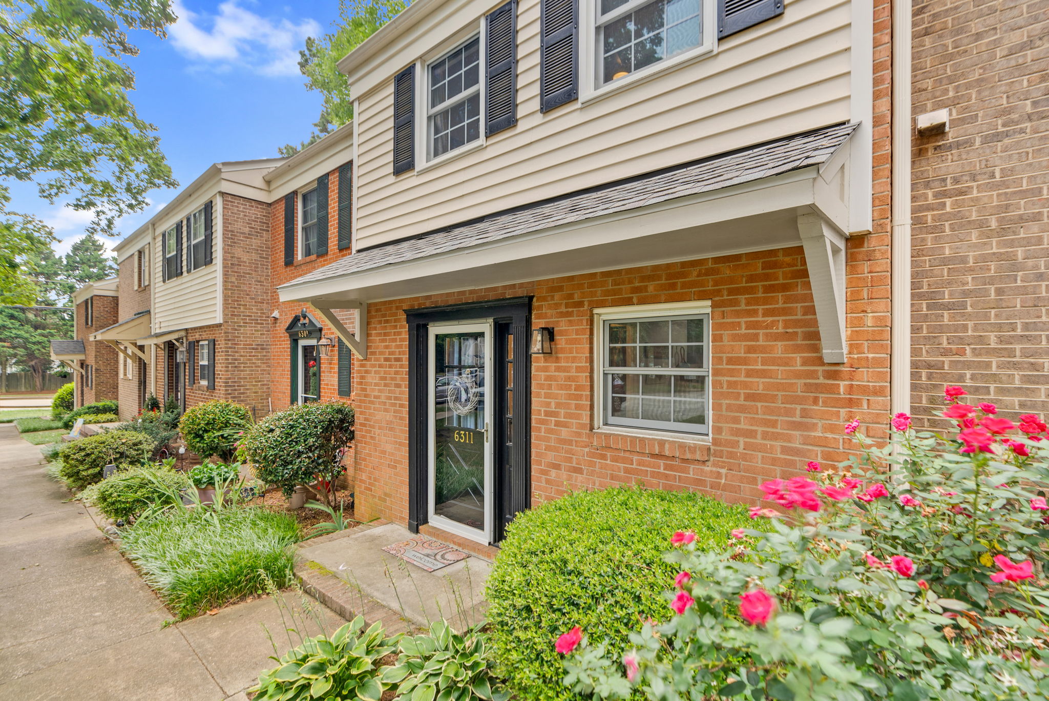 6311 New Market Way-5
