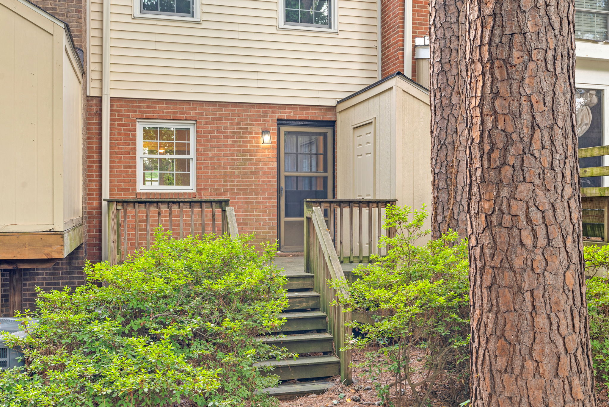 6311 New Market Way-44
