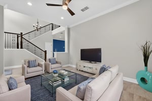 DSC04952 virtually staged.jpeg