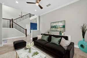 DSC04952 virtually staged.jpeg