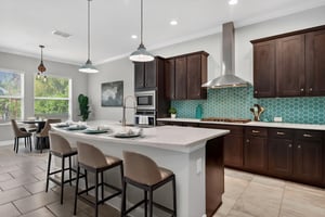 DSC04859 virtually staged.jpeg