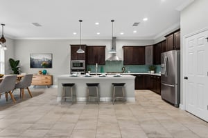 DSC04848 virtually staged.jpeg