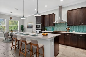 DSC04859 virtually staged.jpeg