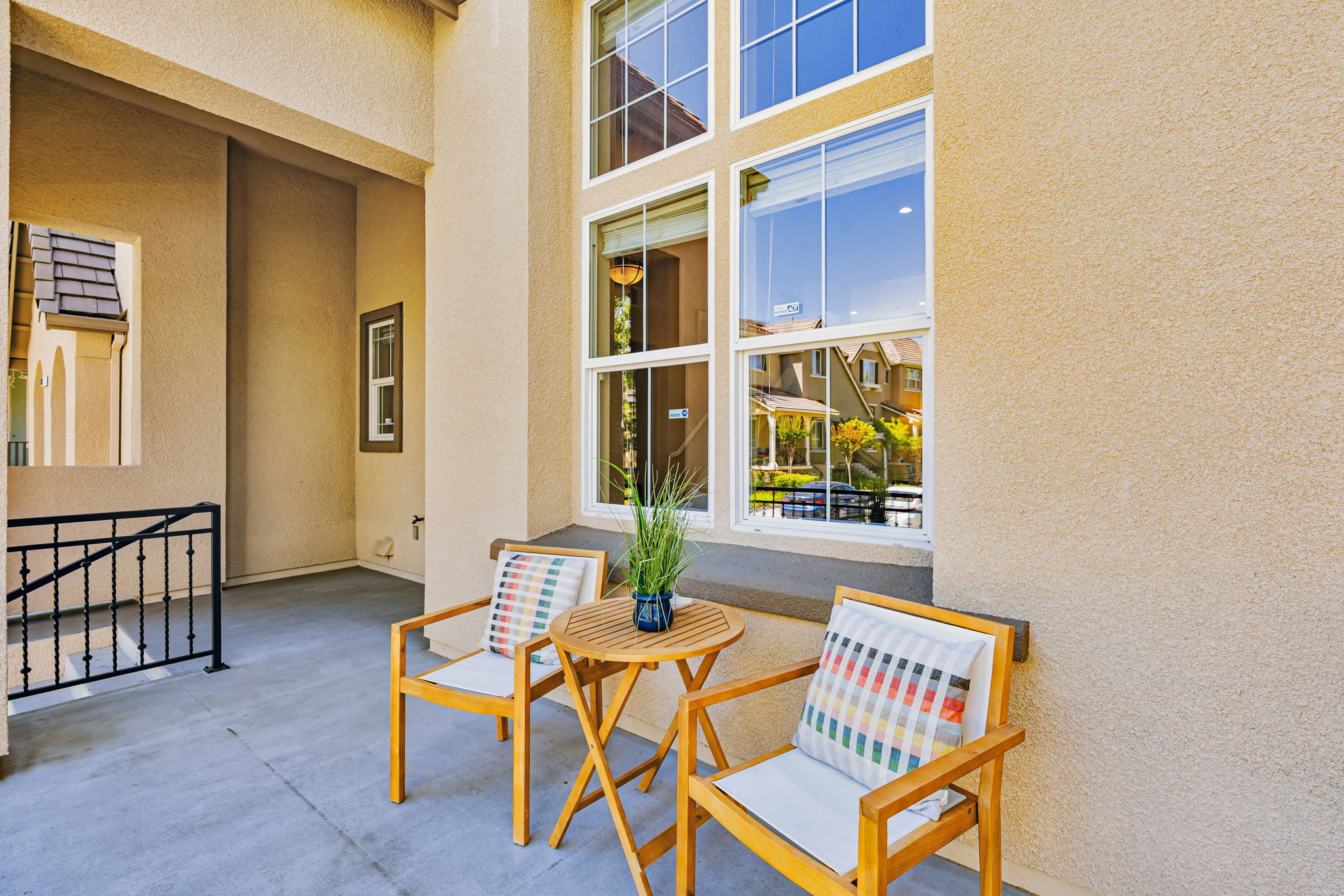 005_6313 Byron Ln