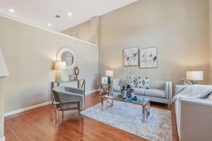 007_6313 Byron Ln