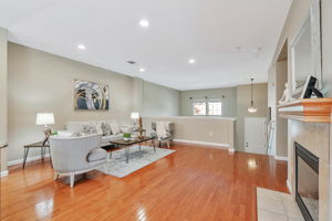 011_6313 Byron Ln