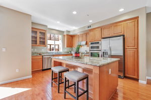 014_6313 Byron Ln