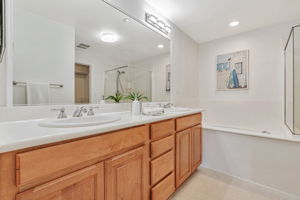 038_6313 Byron Ln